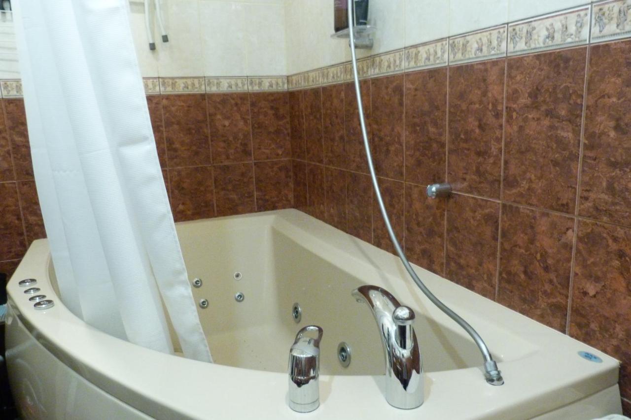 Accommodation In The Historical Center Of Riga Bagian luar foto